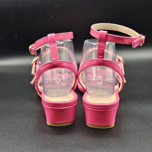 Stuart Weitzman Grecian Patent Sandal - Picture 4 of 9